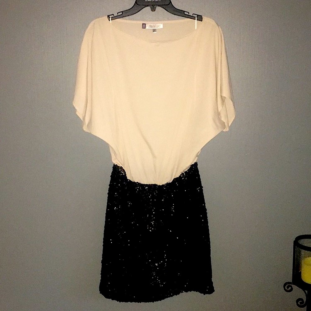 Jennifer Lopez Dress with Sequins on the skirt 🖤🤎